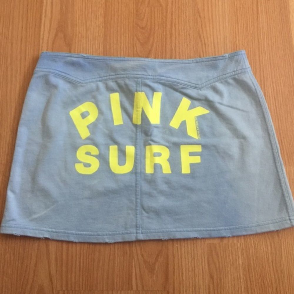 🎉 last deal🎉Pink Victoria Secret skirt🎀